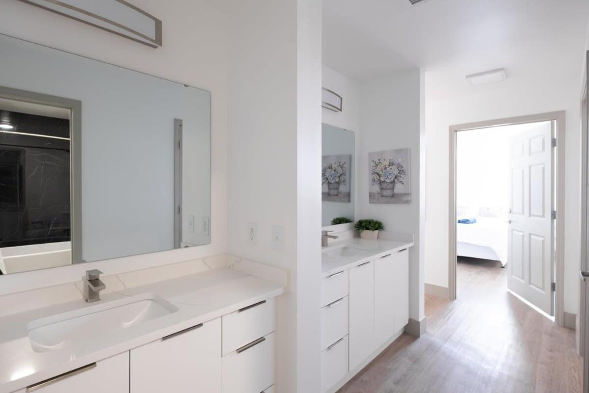 3Br Modern Downtown Apartment With Gym & Office Charlotte Bagian luar foto